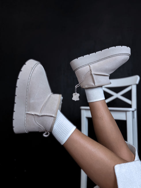 ZAMŠĀDAS UGG zābaki ar siltinājumu "SHUZIA LUX" GAIŠI BĒŠI